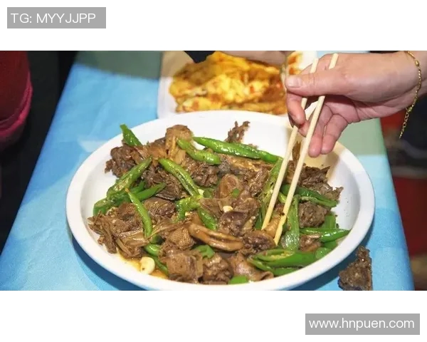 熊本深红与草津温泉的魅力对决探索日本温泉与美食的完美结合